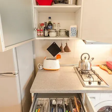 Emilio Apartment